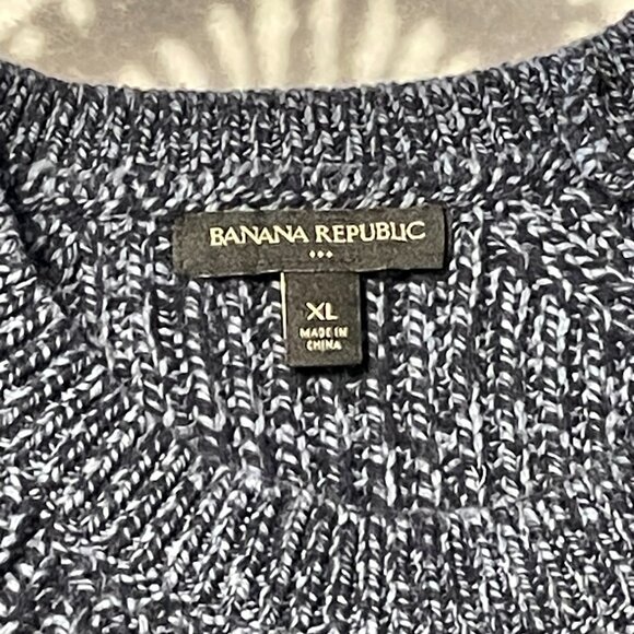 TWO Mens XL Banana Republic sweaters, EUC condition worn like 3 times each - Picture 5 of 12